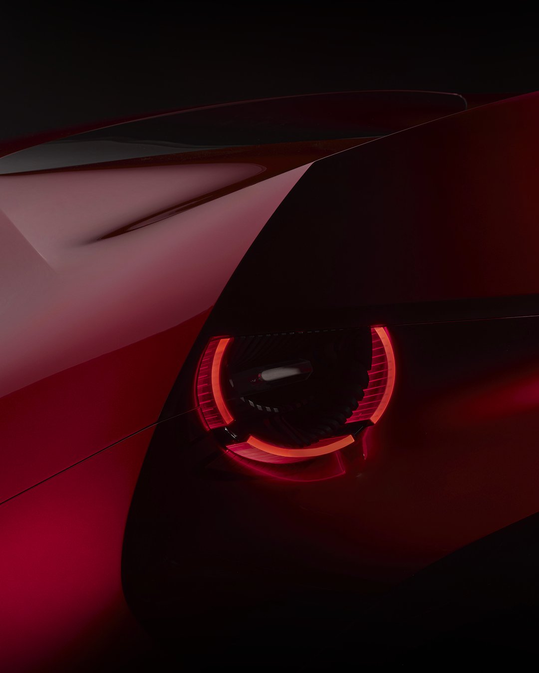 Un piloto trasero del Alfa Romeo Cuorerosso