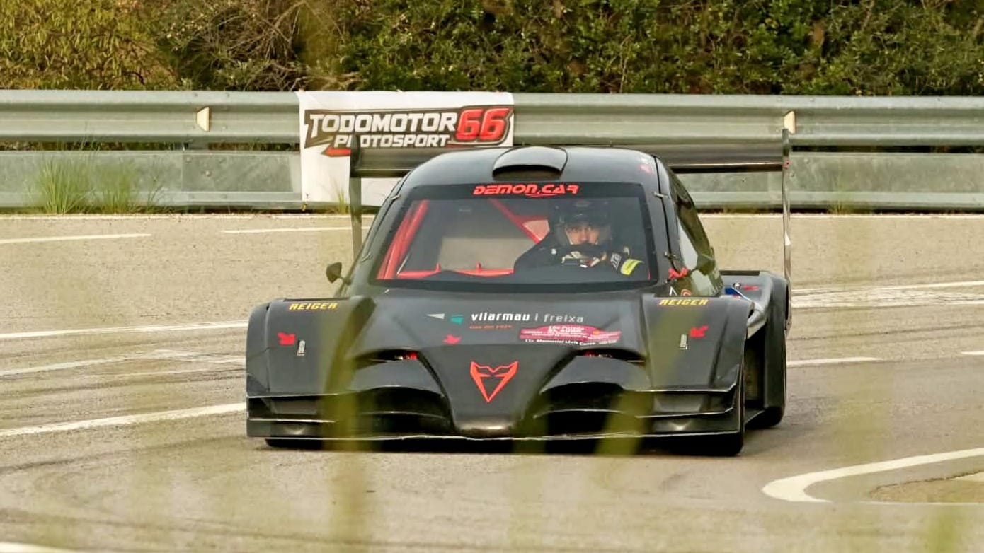 El Demon Car R34+ de Edi Casanovas en la Pujada al Suro