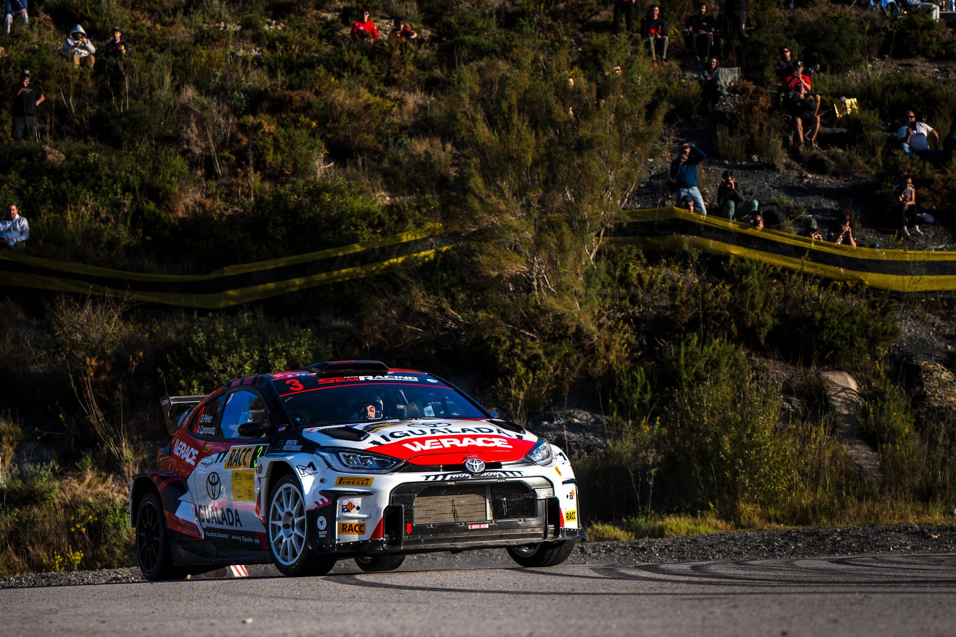 El Toyota número 3 de Sergi Pérez y Axel Coronado, segundos en la calificación